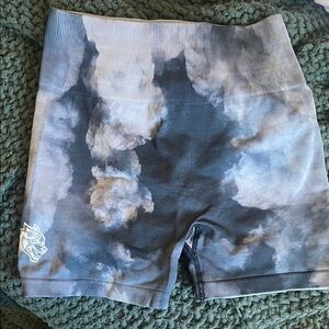 Women's Blue Tie-Dye Shorts Darc sport clouds blue?